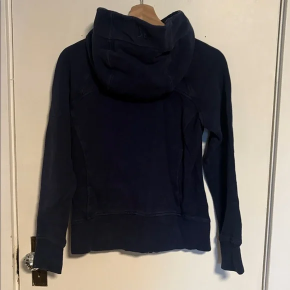 Scuba size 4 - Picture 2 of 3